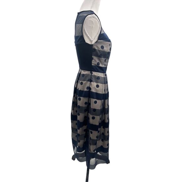 J. Peterman  sleeveless fully lined polka dot a line dress size 4 - Picture 9 of 16